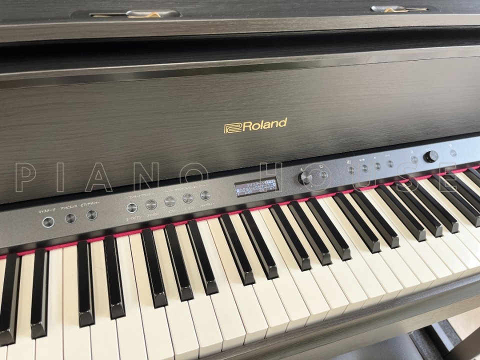 Cận cảnh ROLAND LX-708 CB tại Piano House